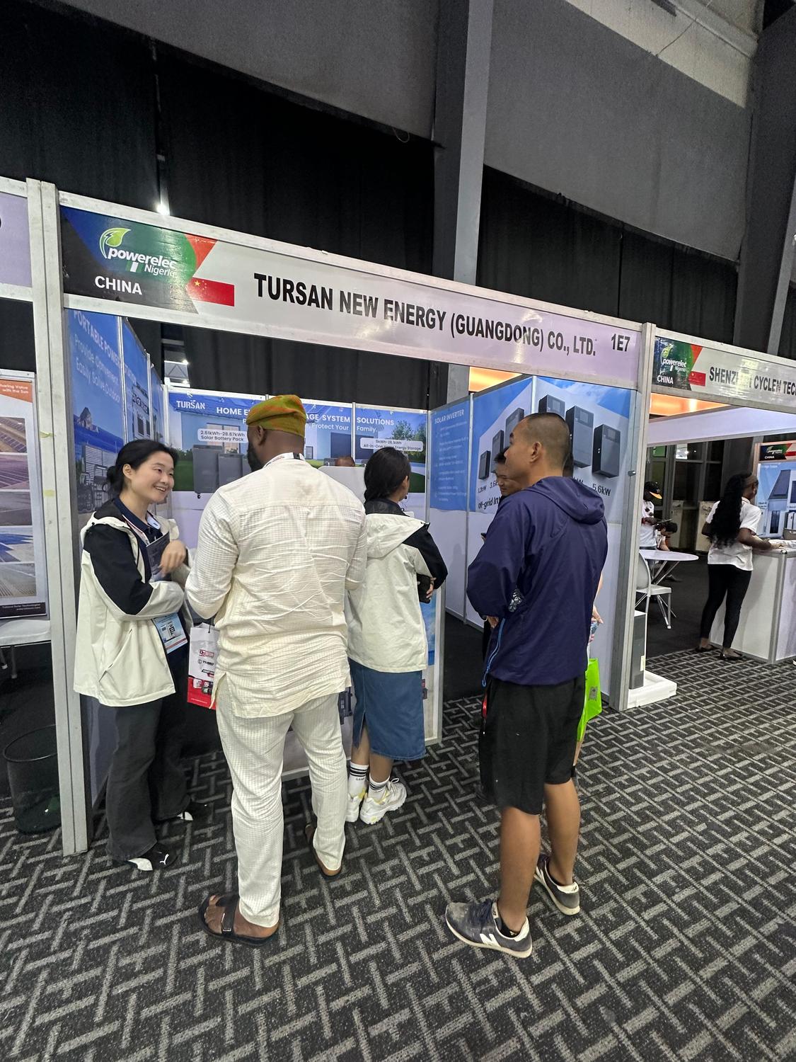 25年1月尼日利亚太阳能展05.jpg